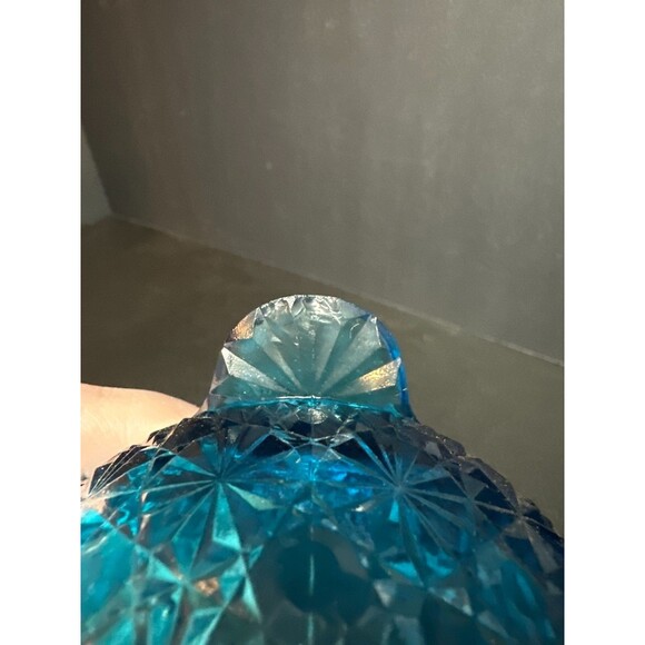 Vintage Blue Daisy Button 4-Footed Pressed Glass Bowl - Picture 7 of 9